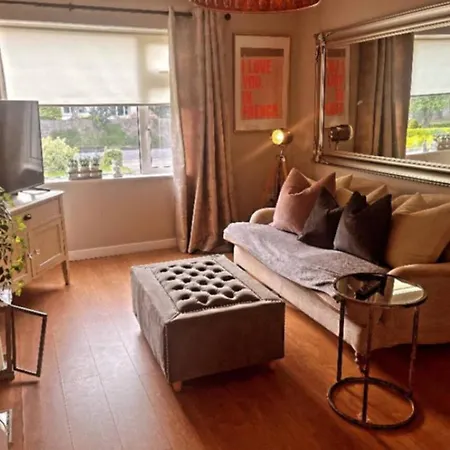Nyaraló Cozy 3 Bed House In Dublin Lucan