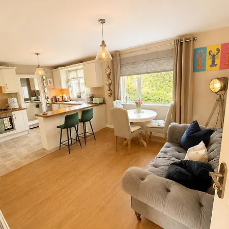 Сasa de vacaciones Cozy 3 Bed House In Dublin