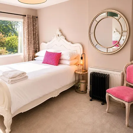 Cozy 3 Bed House In Dublin *
